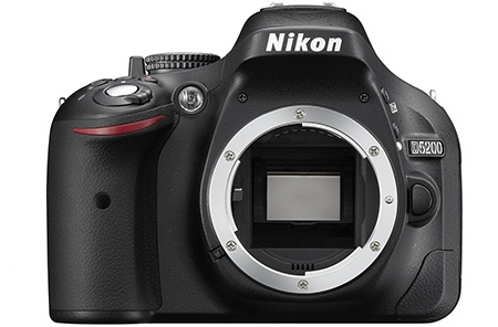 Nikon D5200 - bajonet