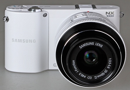 Samsung NX1000 zepředu